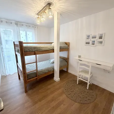 Apartamento Your Oceanfront Retreat In Torrevieja