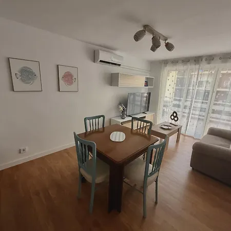 Your Oceanfront Retreat In Apartamento